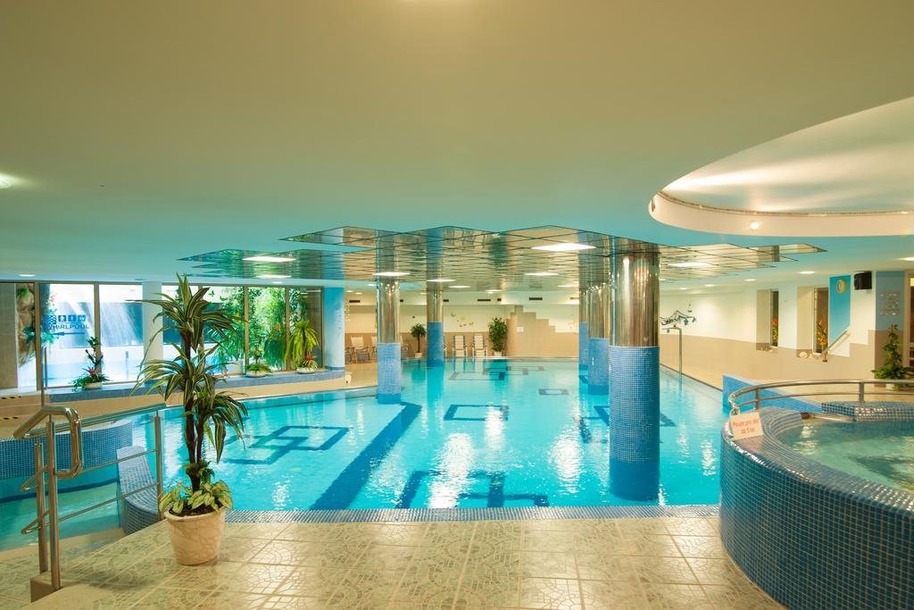 Sport-V-Hotel Hrotovice Dış mekan fotoğraf