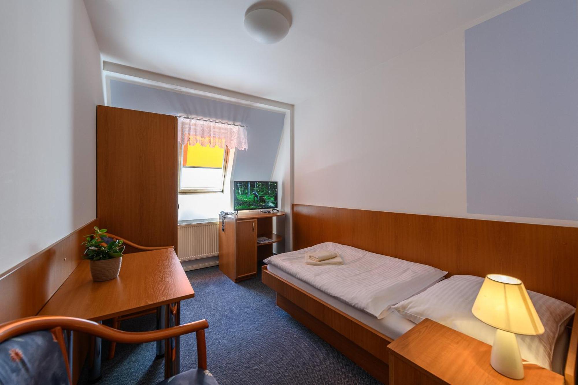 Sport-V-Hotel Hrotovice Dış mekan fotoğraf