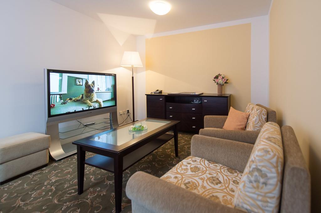 Sport-V-Hotel Hrotovice Dış mekan fotoğraf
